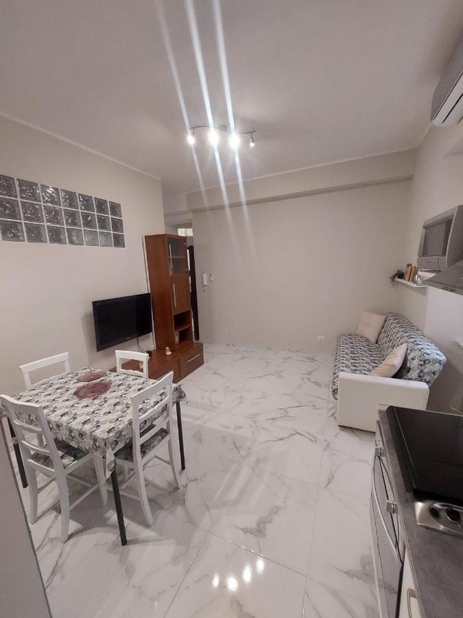 El Mar Casa Vacanza Lavinio Mare Anzio Dış mekan fotoğraf